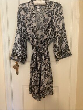 Silky black and white kimono style robe